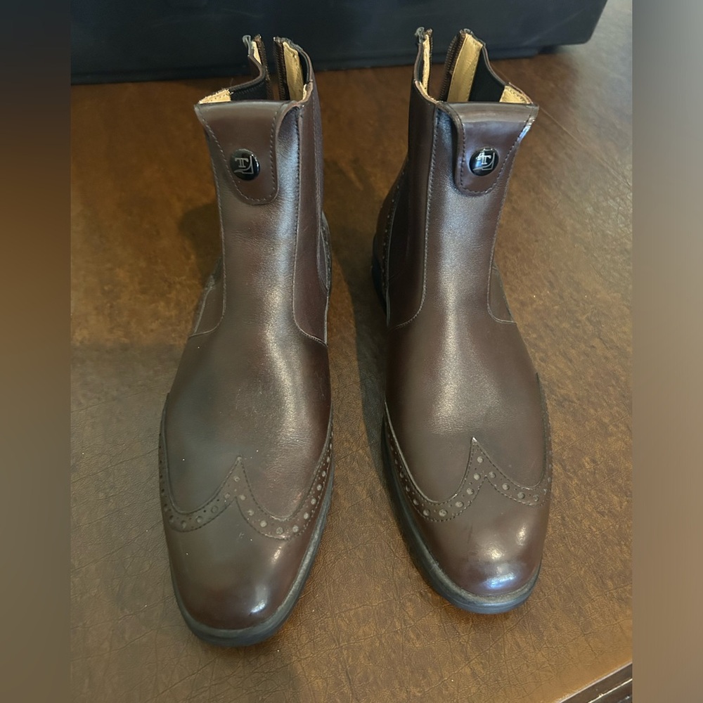 Tucci size 39